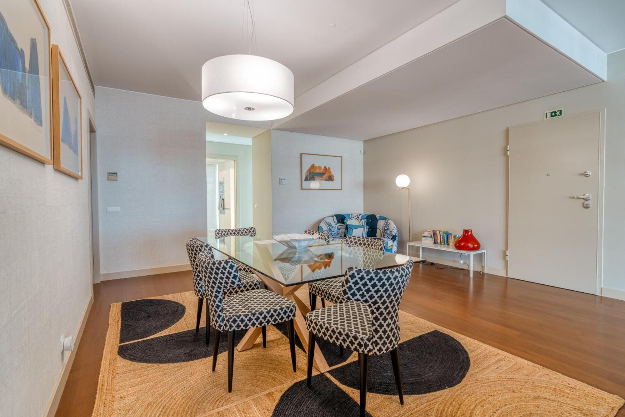 Suite 107 - Two Bedroom Apartment フンシャル エクステリア 写真