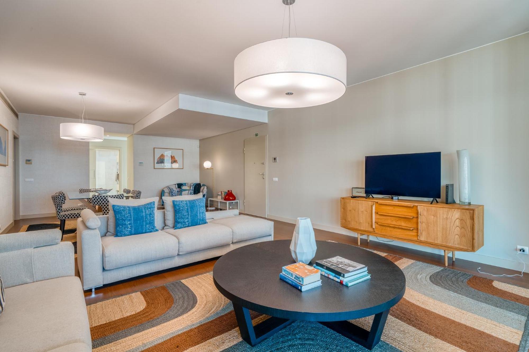 Suite 107 - Two Bedroom Apartment フンシャル エクステリア 写真