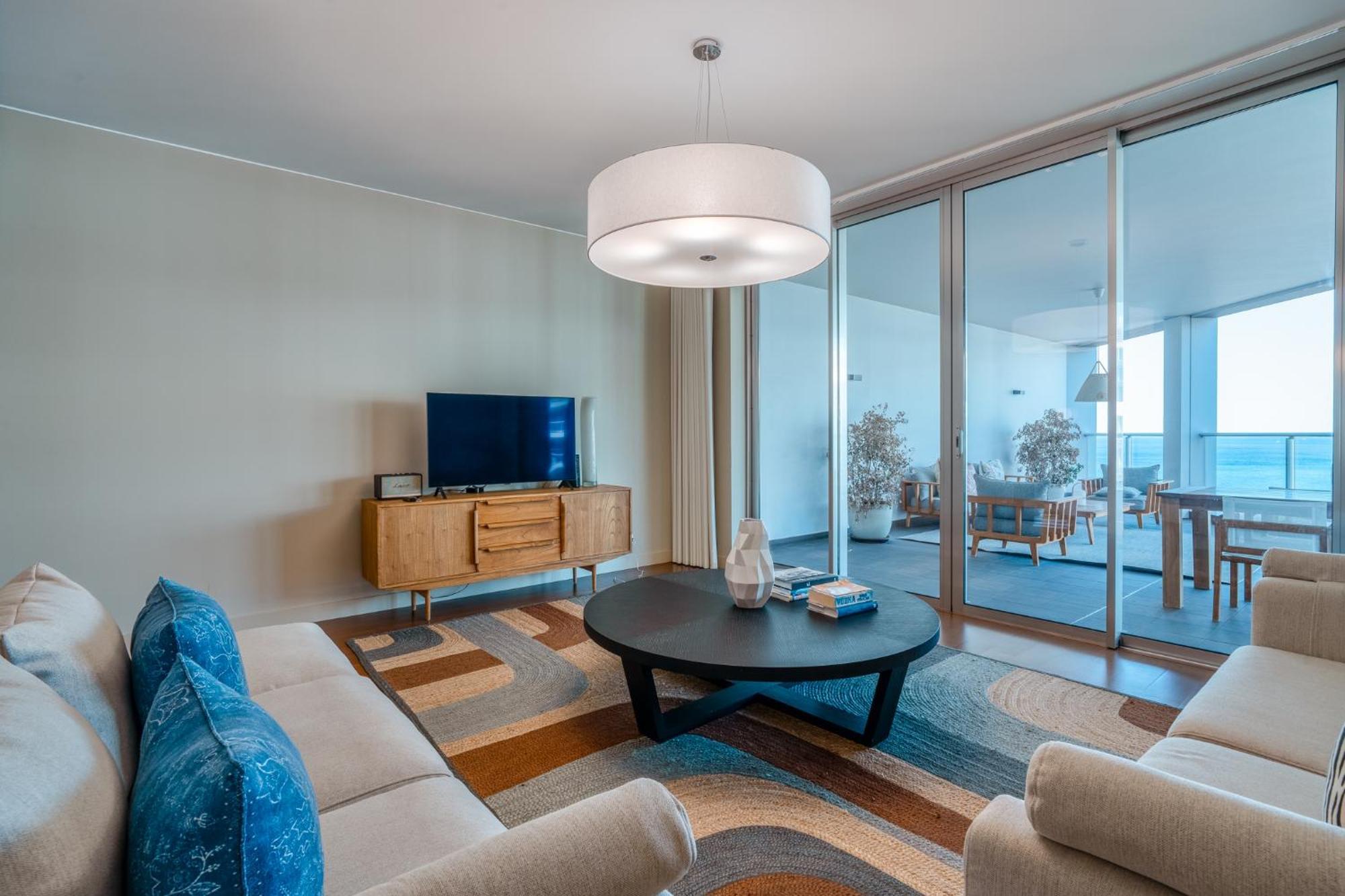 Suite 107 - Two Bedroom Apartment フンシャル エクステリア 写真